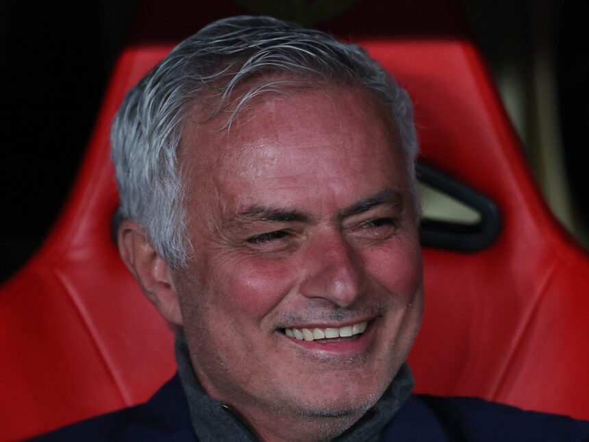 Jose Mourinho Bantah Rumor Kembali ke Real Madrid Gantikan Alvaro Arbeloa